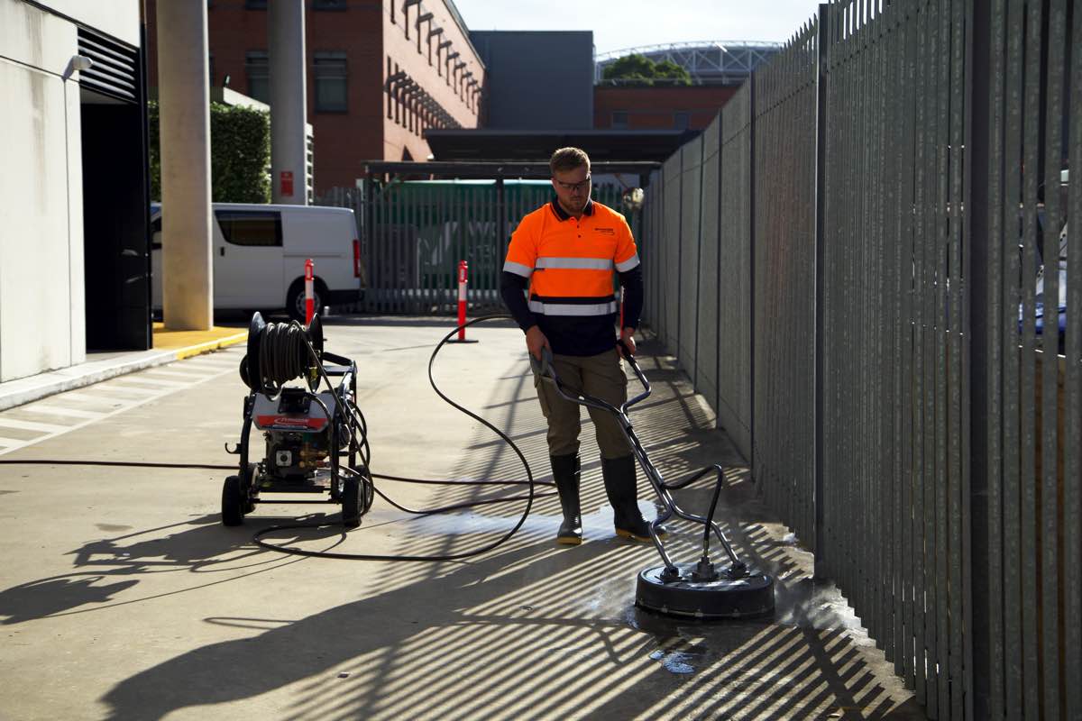Fiacon cleaner servicing an industrial or logistics site